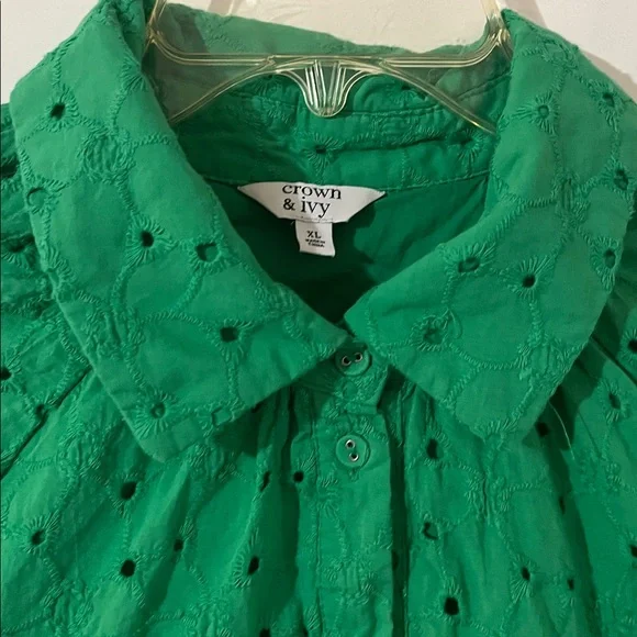 Crown & Ivy Emerald Eyelet Blouse - Picture 5 of 12